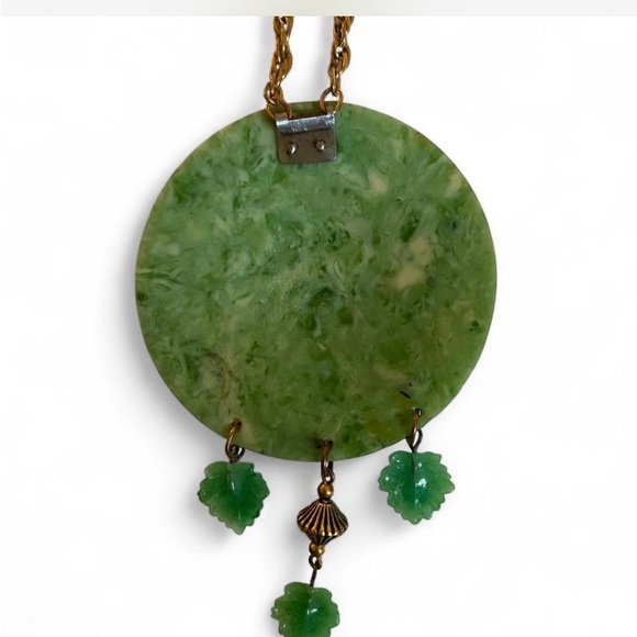 Green Pendant Necklace with Gold Chain - Picture 3 of 3